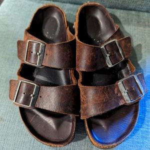 Birkenstock size 36/37 narrow oil rubbed sandals